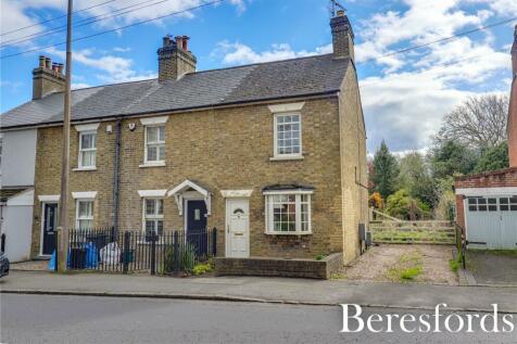 2 bedroom end of terrace house for sale