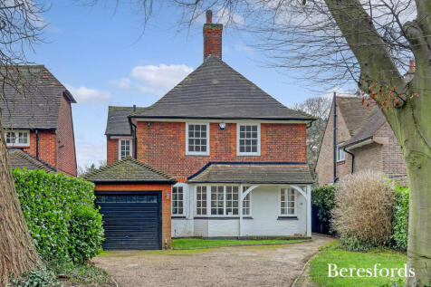 Reed Pond Walk, Romford, RM2 4 bed detached house for sale