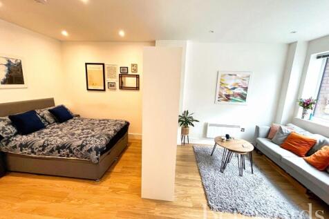 Studio apartment for sale
