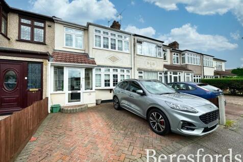 3 bedroom terraced house for sale