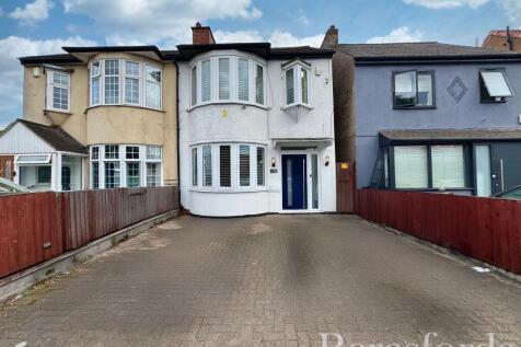 Hornchurch Road, Hornchurch, RM12 3 bed semi