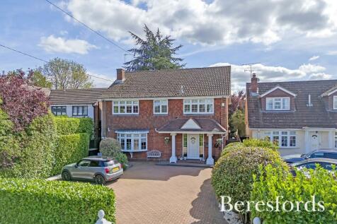 5 bedroom detached house for sale