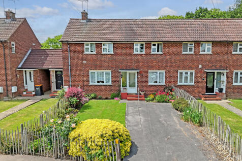 Pemberton Avenue, Ingatestone, CM4 2 bed apartment for sale