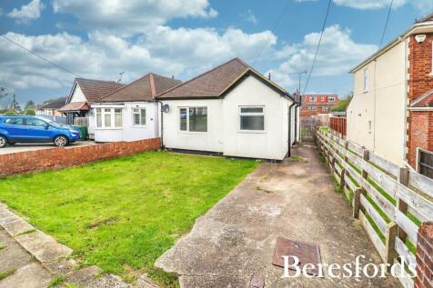 2 bedroom detached house for sale