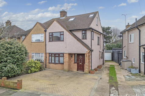 4 bedroom semi-detached house for sale