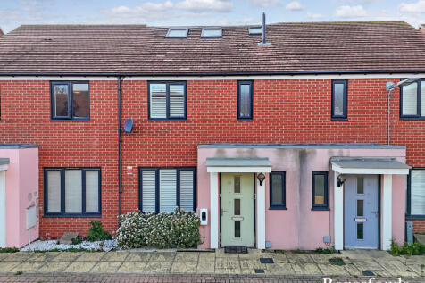 4 bedroom terraced house for sale