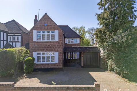 Parkland Avenue, Upminster, RM14 3 bed detached house for sale