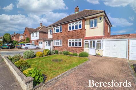 Clavering Gardens, West Horndon, CM13 3 bed semi