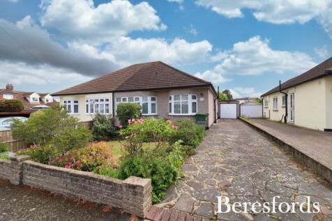 Hornbeam Avenue, Upminster, RM14 2 bed bungalow for sale