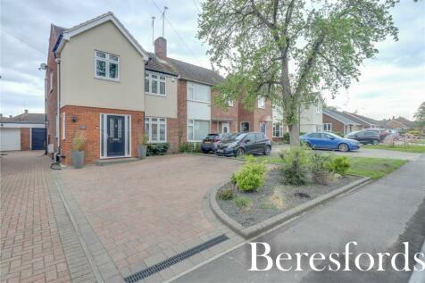 4 bedroom semi-detached house for sale