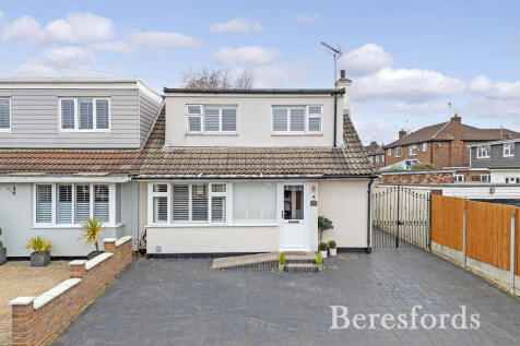 Victors Crescent, Hutton, Brentwood 3 bed semi