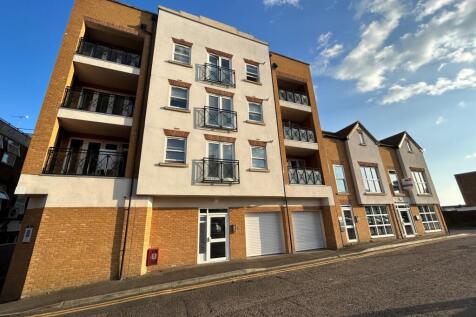 Finley Court, Fairfield Road, CM14 1 bed apartment for sale
