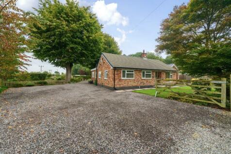 3 bedroom detached bungalow for sale