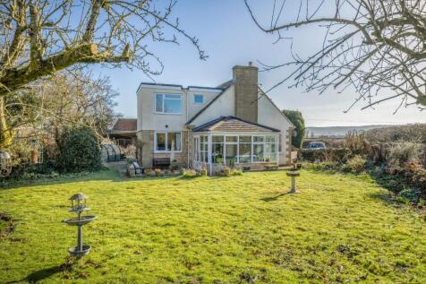 Dursley Road, Cambridge, Gloucester 3 bed detached house for sale