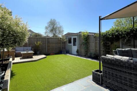 Hornbeam Road, Denvilles, Havant... 3 bed semi
