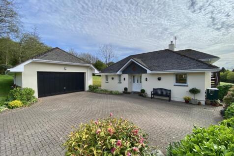 Bowood Park, North Cornwall, PL32 3 bed detached house for sale