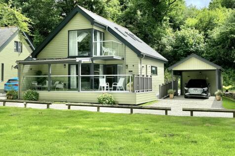 Buttercup, Wadebridge, PL30 4QR 3 bed detached house for sale