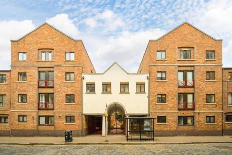Prospect Place, London E1W 2 bed terraced house for sale