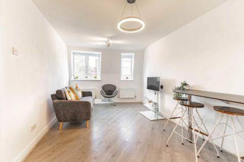 Jamaica Street, London E1 3 bed flat for sale