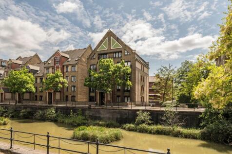 Discovery Walk, London E1W 1 bed flat for sale