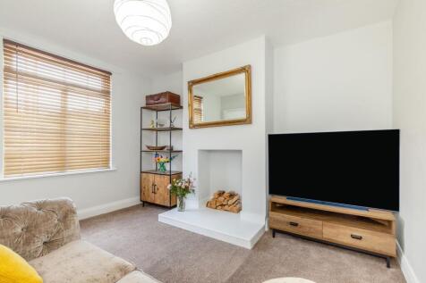 The Highway, Hawarden, CH5 3 bed terraced house for sale