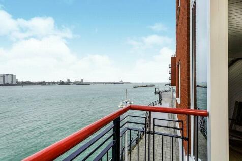 Arethusa House, Gunwharf Quays... 2 bed apartment for sale