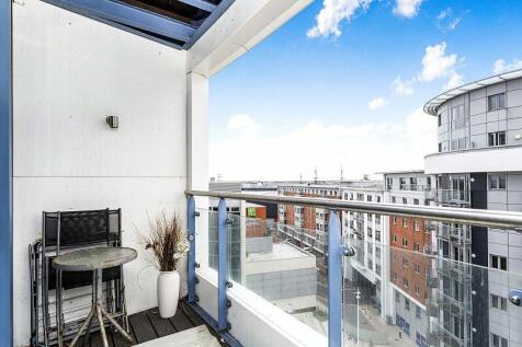 Gunwharf Quays, Portsmouth, Hampshire 1 bed apartment for sale