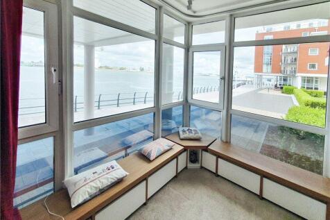 Arethusa House, Gunwharf Quays... 2 bed apartment for sale