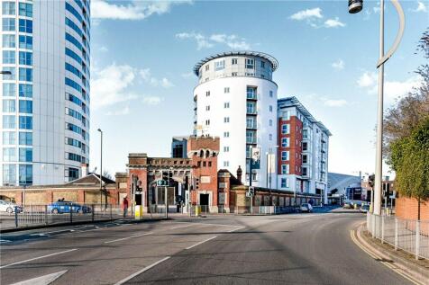 Gunwharf Quays, Portsmouth, Hampshire 2 bed apartment for sale