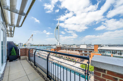 The Canalside, Gunwharf Quays... 1 bed apartment for sale