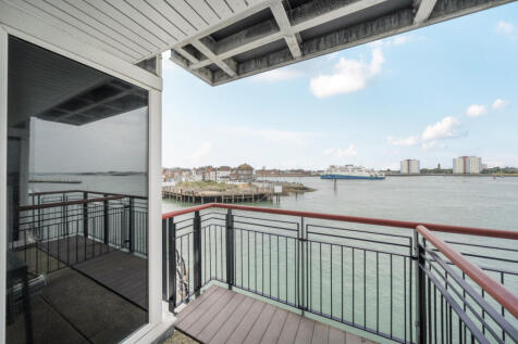 Gunwharf Quays, Portsmouth, Hampshire 2 bed apartment for sale