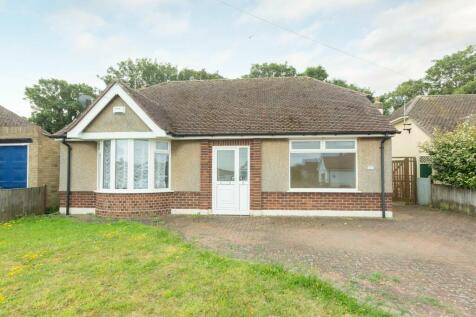 2 bedroom detached bungalow for sale