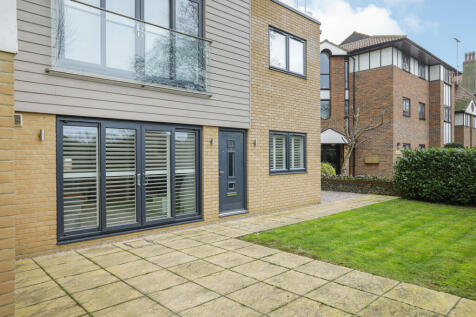 Beach Avenue, Birchington, CT7 2 bed flat for sale