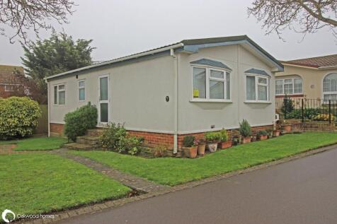Court Mount, Birchington, Kent, CT7 2 bed bungalow for sale