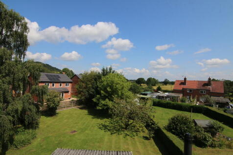 6 bedroom semi-detached house for sale