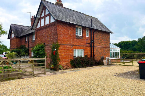 Gorstella, Dodleston, Chester, CH4 3 bed semi