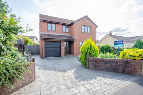 The Causeway, Coalpit Heath, Bristol... 4 bed detached house for sale