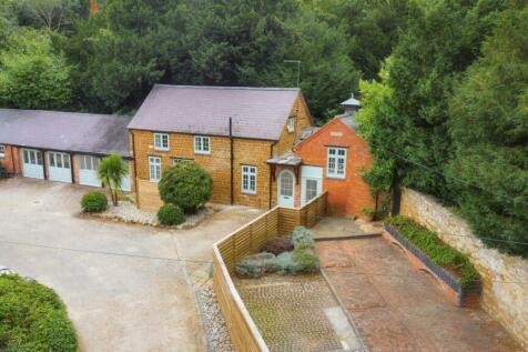 3 bedroom barn conversion for sale