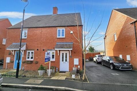 2 bedroom semi-detached house for sale