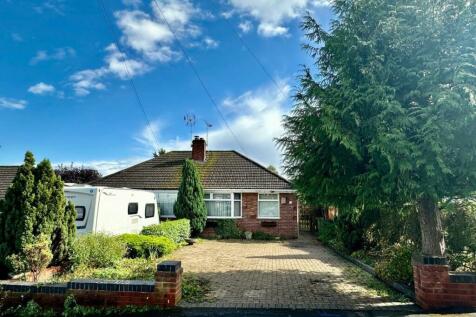 2 bedroom semi-detached bungalow for sale