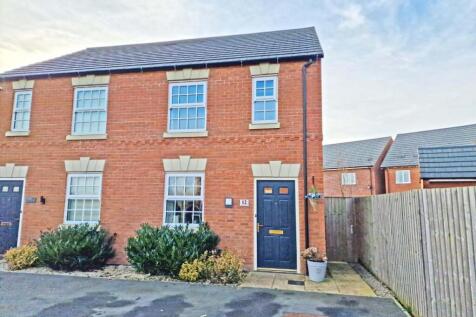 2 bedroom semi-detached house for sale