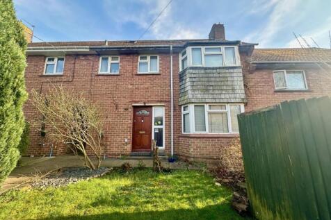 4 bedroom terraced house for sale