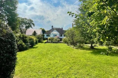 Brompton Avenue, Rhos On Sea, Colwyn Bay 3 bed detached bungalow for sale