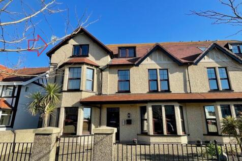 Lloyd Street, Llandudno 2 bed flat for sale