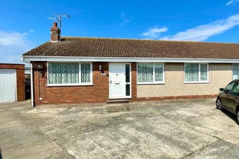 3 bedroom semi-detached bungalow for sale