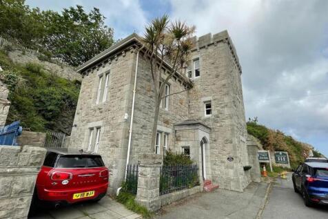 Marine Drive, Llandudno 3 bed detached house for sale