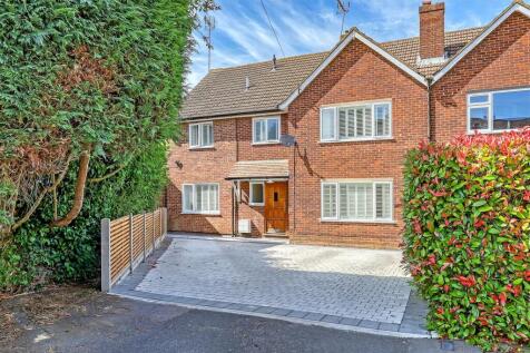 4 bedroom semi-detached house for sale
