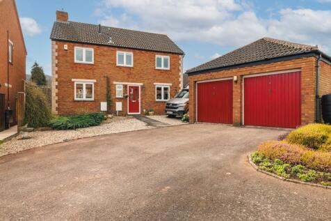 Parsons Croft, Hildersley... 4 bed detached house for sale