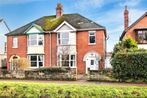 4 bedroom semi-detached house for sale