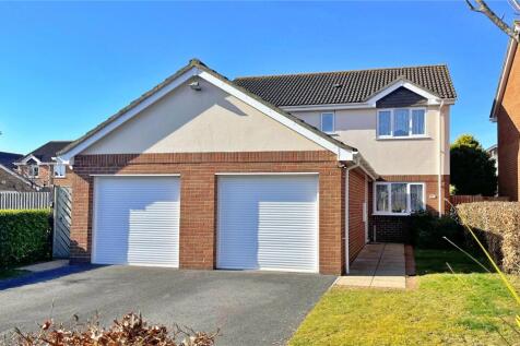 Thistle Close, Highcliffe... 4 bed detached house for sale